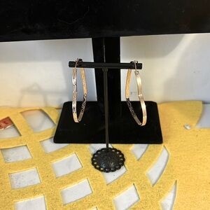 Aretes 18 k gold plated alta calidad